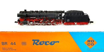 Vláčky N - Parní lokomotiva s tendrem BR 44 1564 - ROCO - 2