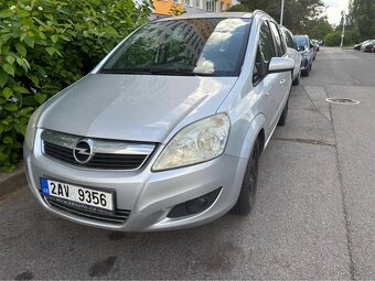 Opel Zafira B 1.8 16V 103 kw r.v.2008 k opravě - 2