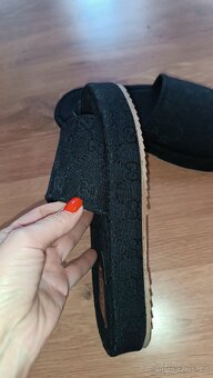 GUCCI pantofle černé dámské,vel 40 - 2