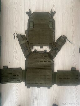 Vesta Invader Gear Reaper QRB Plate Carrier - olivová - 2