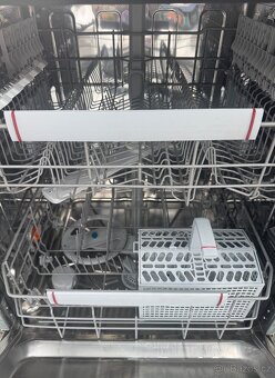 Vestavná myčka nádobí AEG 60cm - 2