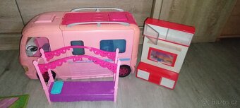 barbie karavan + doplnky - 2