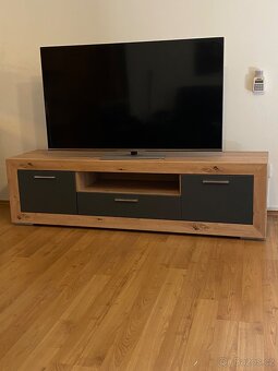 stolek pod TV - 2