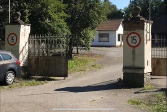 15 min od Blatna, 35 min od Prahy, 520 m² skladové prostory - 2