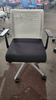 Zasedací židle Steelcase think - 2