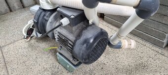 Elektro motor viz štítky - 2