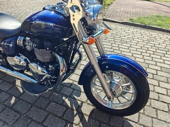 Triumph America LT - 2