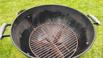 Gril na uhlí Weber 58cm - 2