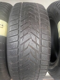 2xzimní pneu 215/50/118.Vredestein. - 2
