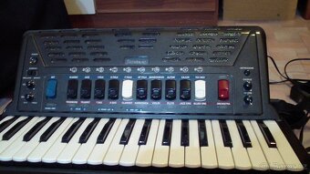 akordeon elektronický Roland FX-3 - 2