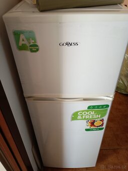Lednice s mrazákem Goddess RDC0130GW8 - 2