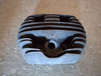 Jawa pionýr hlava motoru - 2