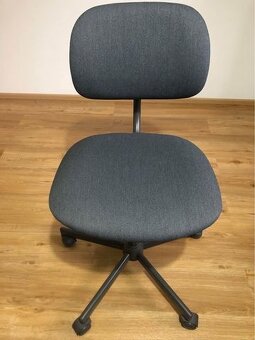 Otočné křeslo Ikea Bleckberget - 2