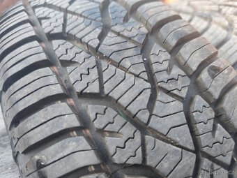 Prodám zánovní zimní sadu Barum 155/70/13 - 2