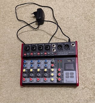 NOVOX M6 MKII – funkční mixpult + kabel - 2