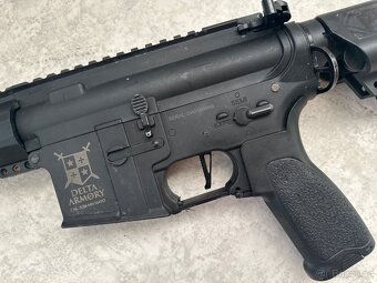 Airsoftová zbraň - 2