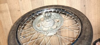 Babetta 210 - kola pár, pěkné chromy - 2