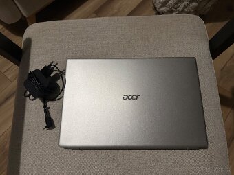 Acer Swift 1 Pure stříbrný celokovový - 2