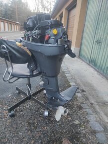 Motor na motorový člun Yamaha 8 - 2