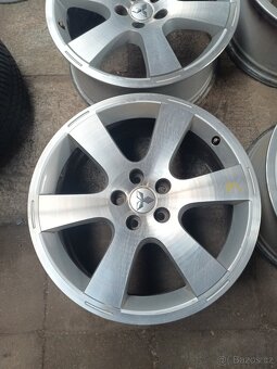 Mitsubishi - 2