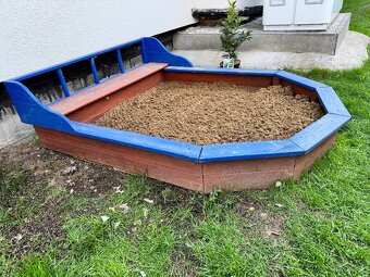 Pískoviště loď za odvoz - 2