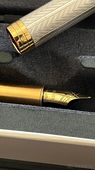 Parker Sonnet Fougère GT - plnicí pero 18K, hrot M - 2