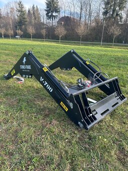 Čelní nakladač na traktor 700kg Zetor - 2
