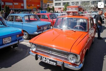 Plechařina Moskvič 2140, 412 - blatníky, prahy, čela, dveře - 2
