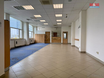 Pronájem kancelářského prostoru, 120 m², Blatná - 2