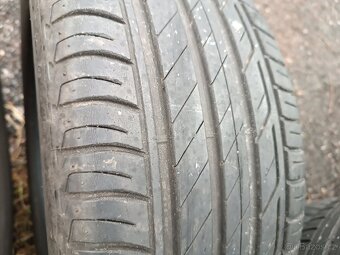 215/55/17 94V BRIDGESTONE TURANZA T001 6,5MILIMETRŮ-LETNÍ - 2