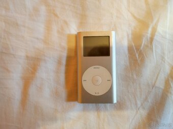 ORIGINÁL Apple iPod mini, 1st Gen, 4 GB + příslušenství - 2