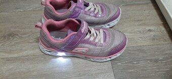 Svítící boty Skechers 36 - 2