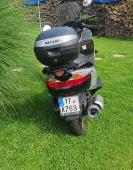 Suzuki Burgman 125 - 2