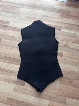 Neoprenový převlečeník Camaro - 2