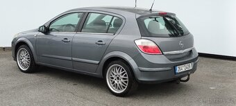 Opel Astra 1.8 16V 2004 - 2