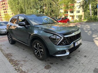 Kia Sportage ,automat ,tažný zař.,2022 naj. 36tkm záruka. - 2