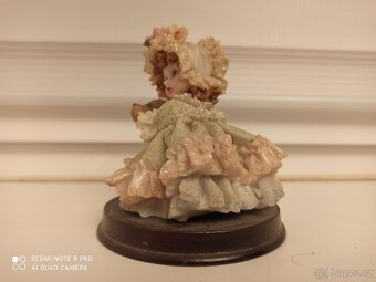 Starožitná soška - 2