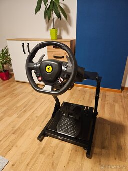Volant se stojanem k Ps 4. - 2