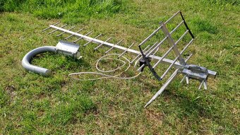 Anténa s výložníkem - 2