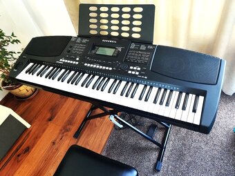 Kurzweil KP300X + K&M 18997 Al stojan + Bespeco SG8EX židle - 2
