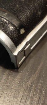 Pentacon Six Dvířka komory - 2