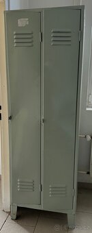 Plechové šatní skřínky - 2