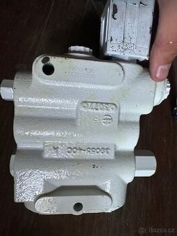 Eaton polohovací ventil Bobcat 6673959 - 2