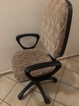 Otočná kancelářská židle - 2