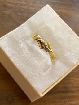 Zlatý dámský prsten - 2