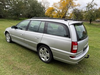 OPEL OMEGA KOMBI 2,2 - 2