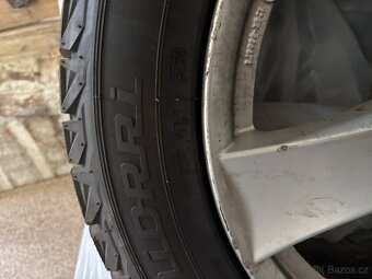215/55 R17 - 2
