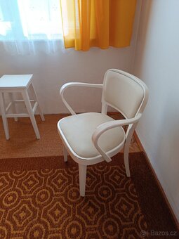 Židle - 2