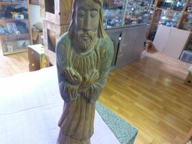 nádherná řezbovaná dřevená socha svatého - 2