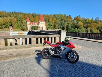 Mv agusta f3 800 - 2